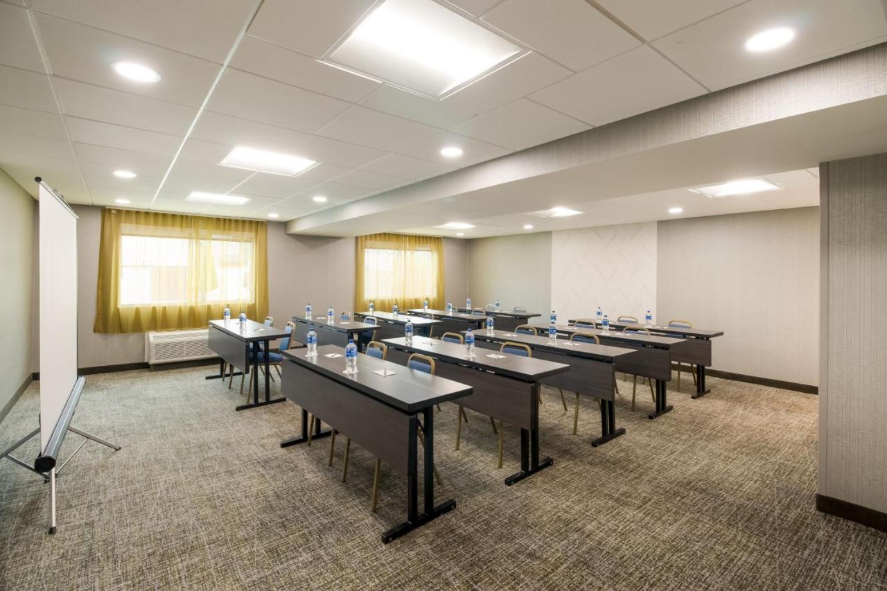 Springhill Suites By Marriott Dallas Nw Highway At Stemmons / I-35East Dış mekan fotoğraf